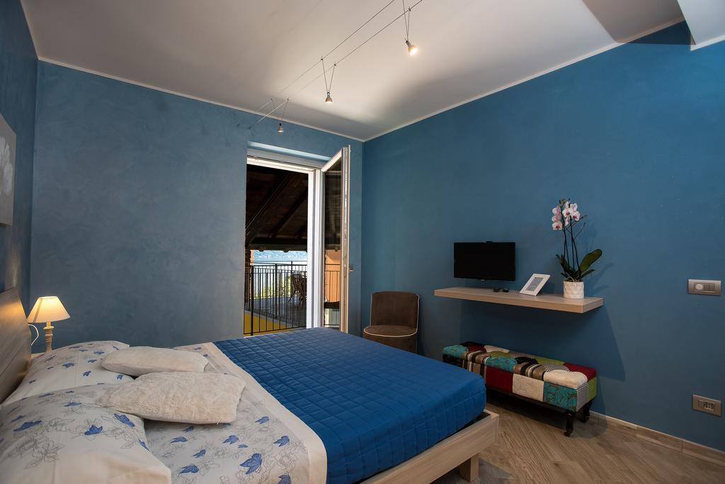 Il Portico Apartment บาเวโน ภายนอก รูปภาพ